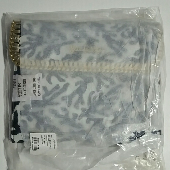 LILLY PULITZER IPAD CASE GOLD CHAIN NAVY TREASURE - Picture 6 of 6